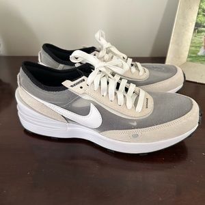 Nike Youth tennis shoes